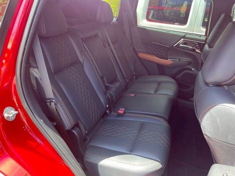 OUTLANDER PHEV