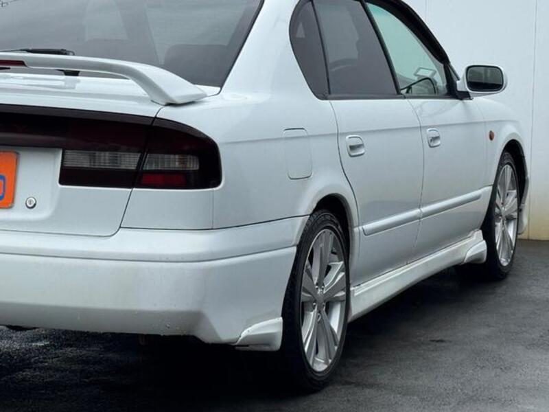 LEGACY B4