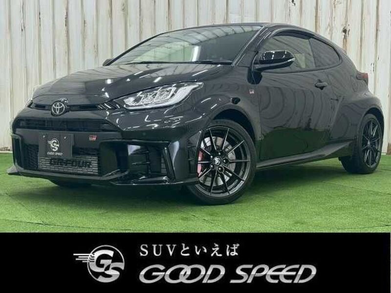 GR YARIS-0