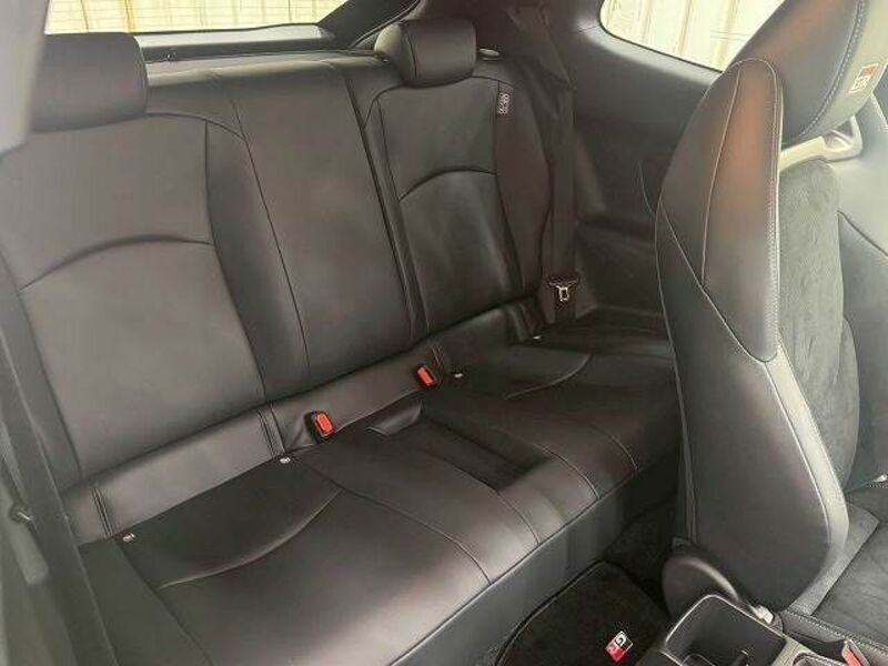 GR YARIS