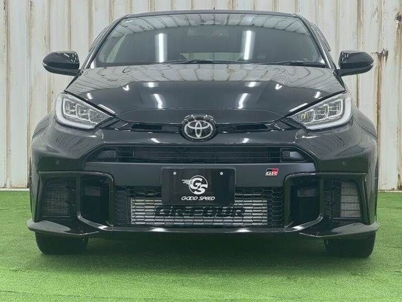 GR YARIS