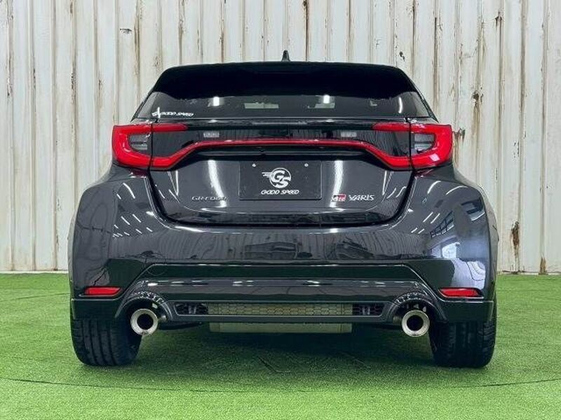 GR YARIS