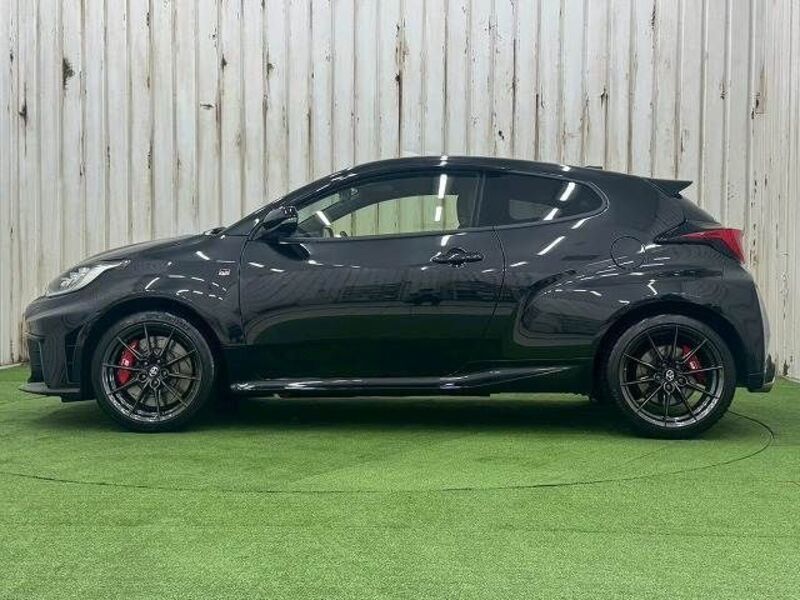 GR YARIS
