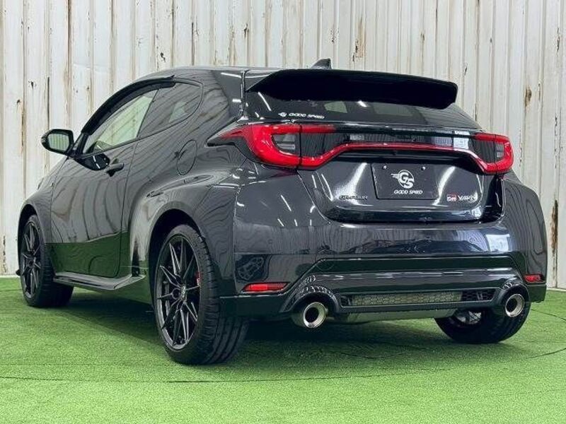 GR YARIS