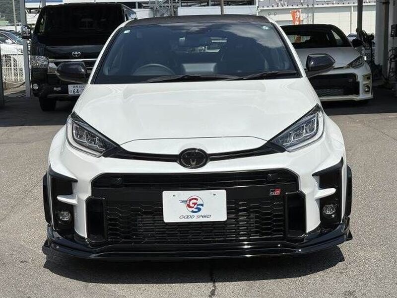 GR YARIS