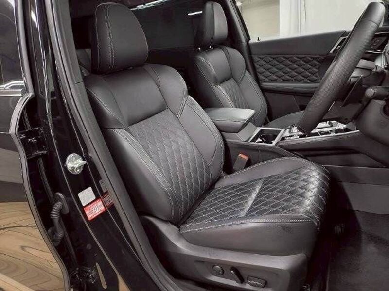 OUTLANDER PHEV
