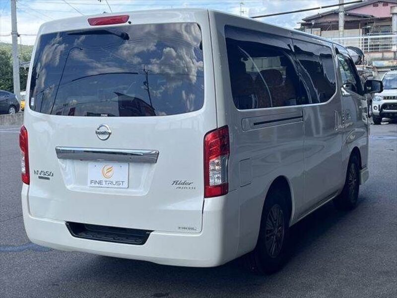 NV350 CARAVAN