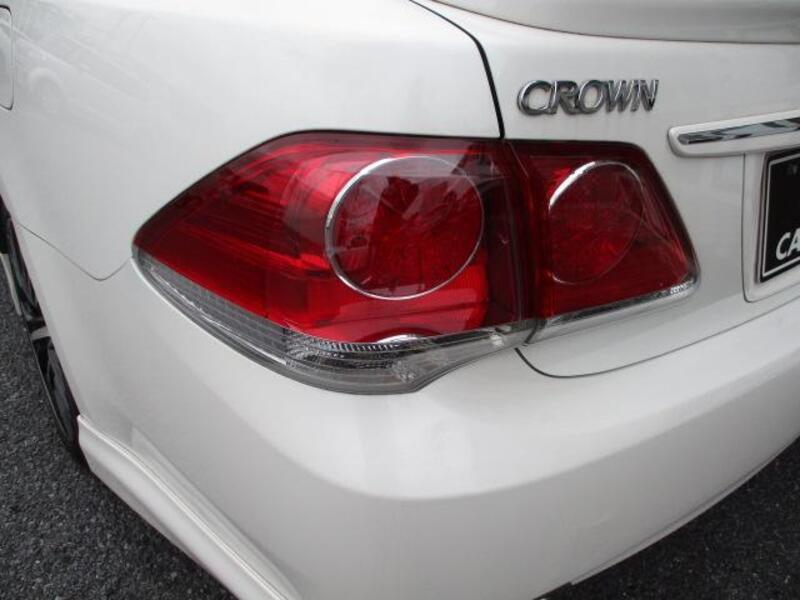 CROWN