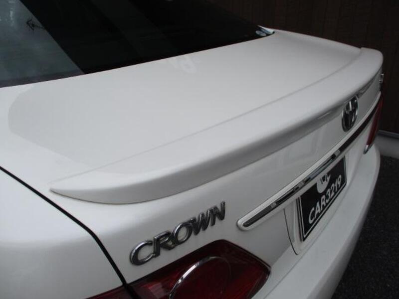 CROWN