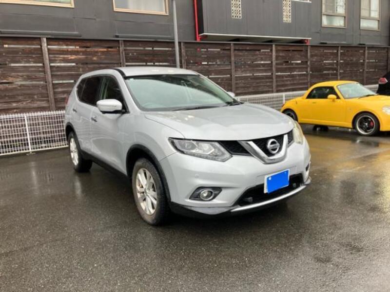 X-TRAIL-0
