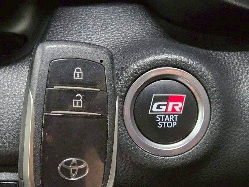 GR YARIS