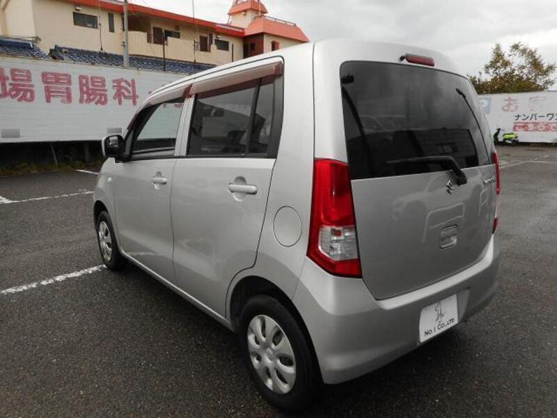 WAGON R