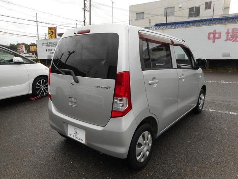 WAGON R