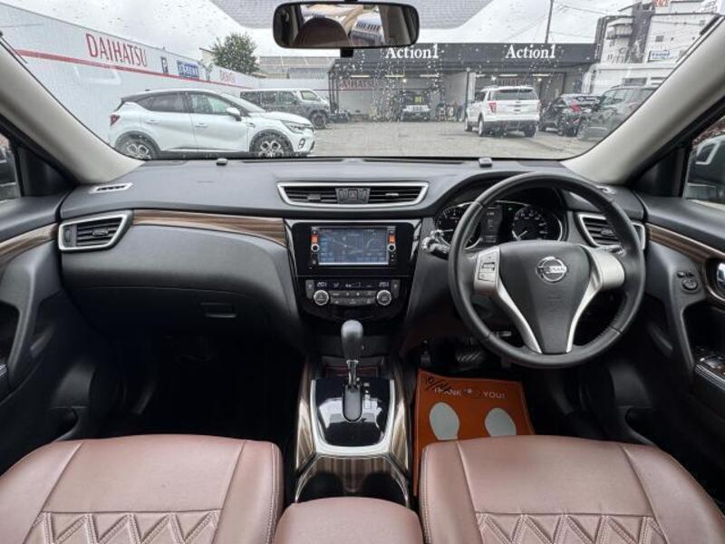 X-TRAIL