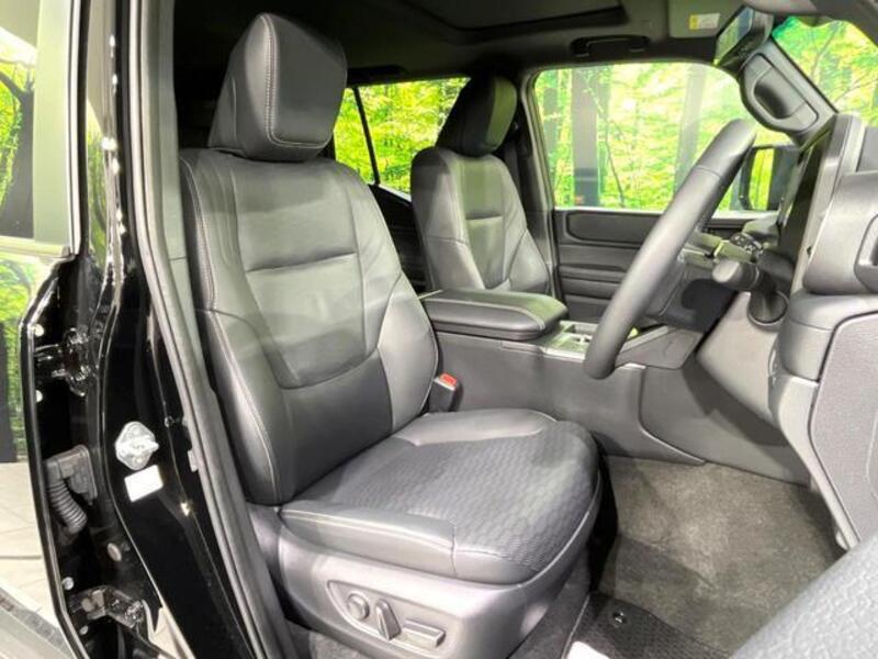 LAND CRUISER 250
