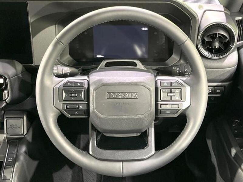 LAND CRUISER 250