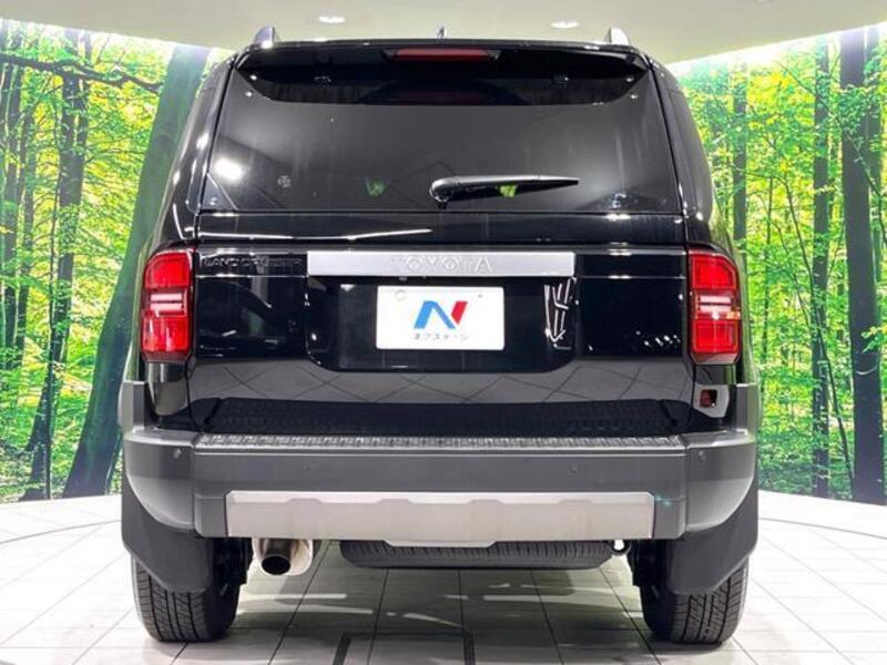 LAND CRUISER 250