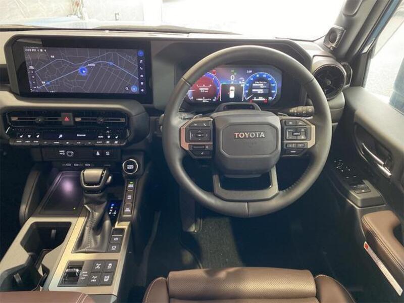 LAND CRUISER 250