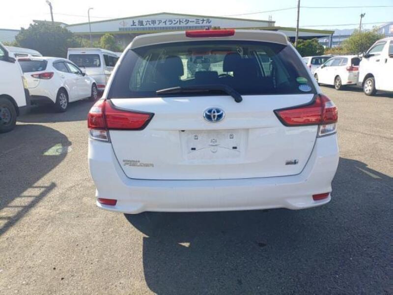 COROLLA FIELDER