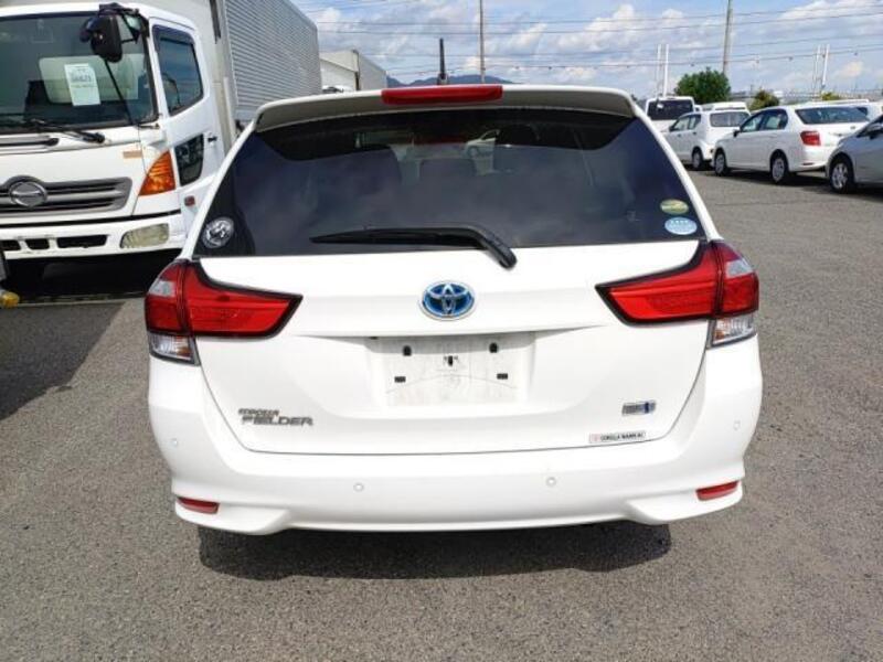 COROLLA FIELDER