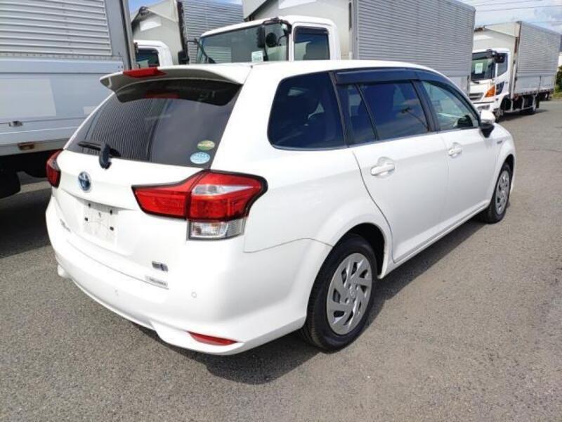 COROLLA FIELDER