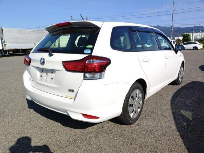 COROLLA FIELDER