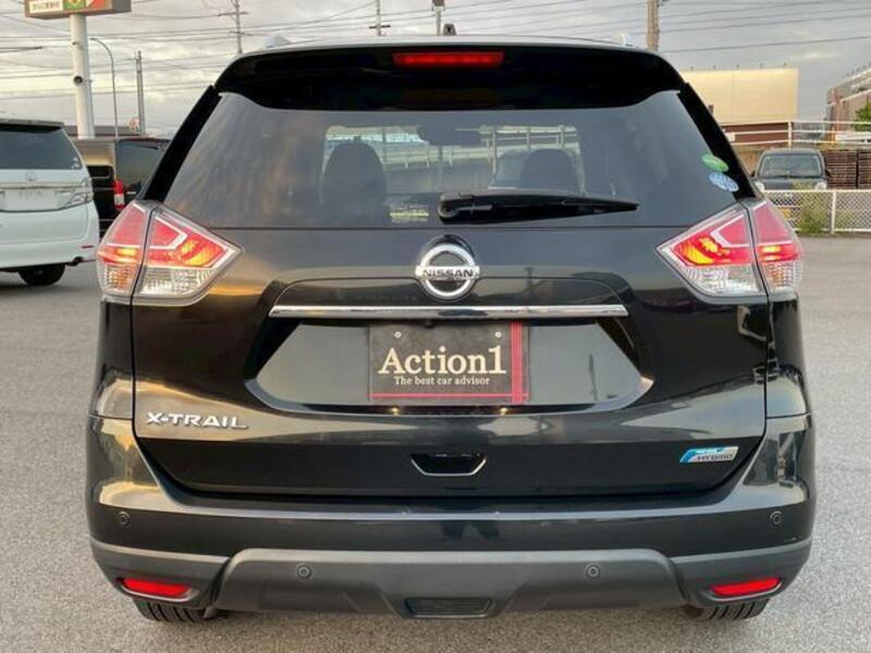 X-TRAIL