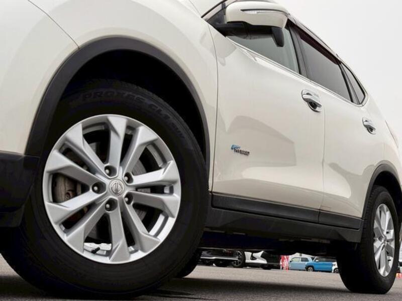 X-TRAIL