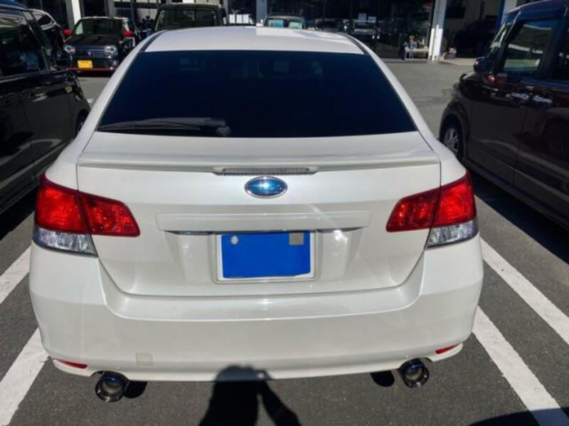 LEGACY B4