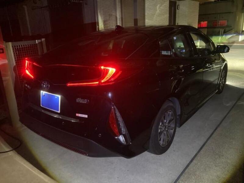 PRIUS PHV