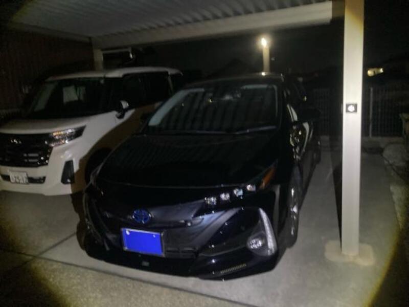 TOYOTA PRIUS PHV
