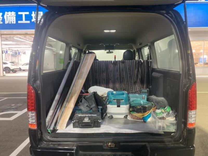 HIACE VAN