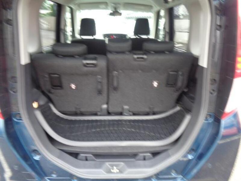 ROOMY