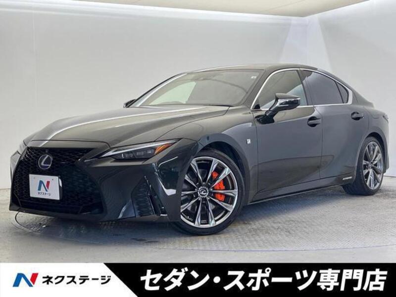 LEXUS IS