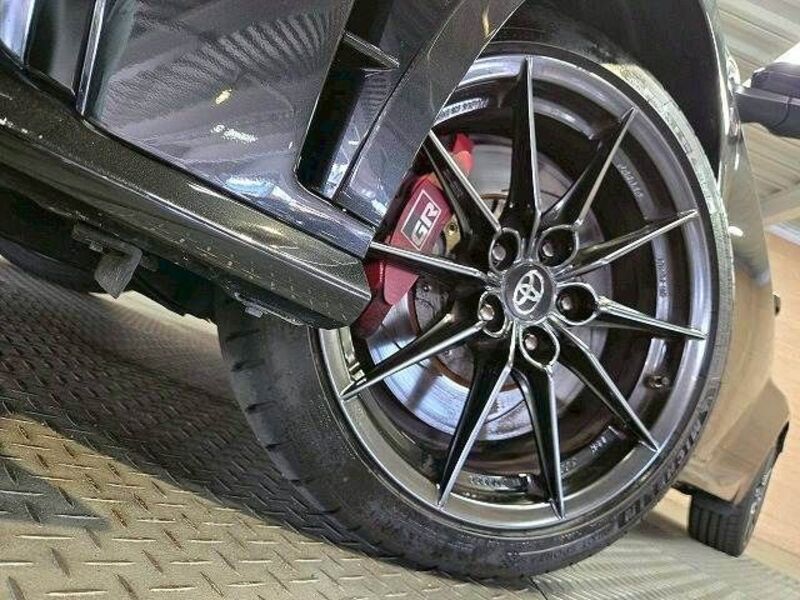 GR YARIS
