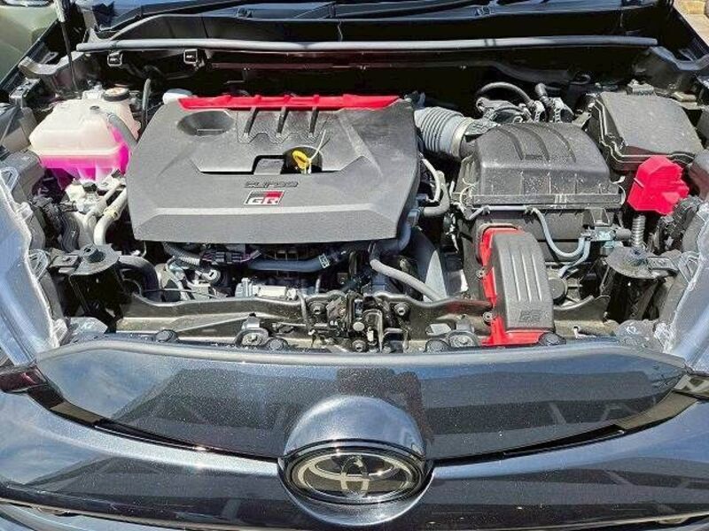 GR YARIS