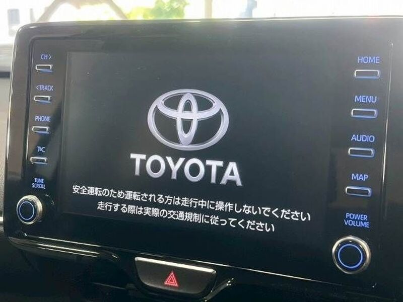 YARIS CROSS