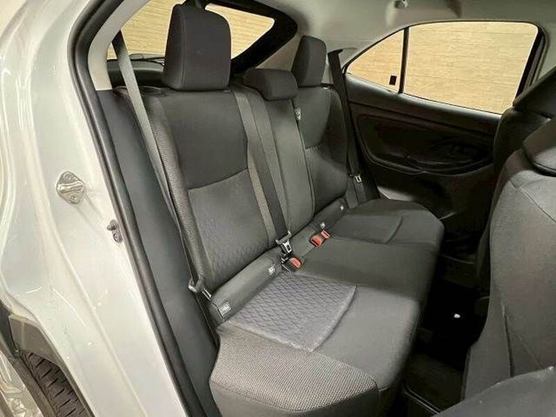 YARIS CROSS