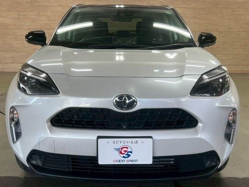 YARIS CROSS