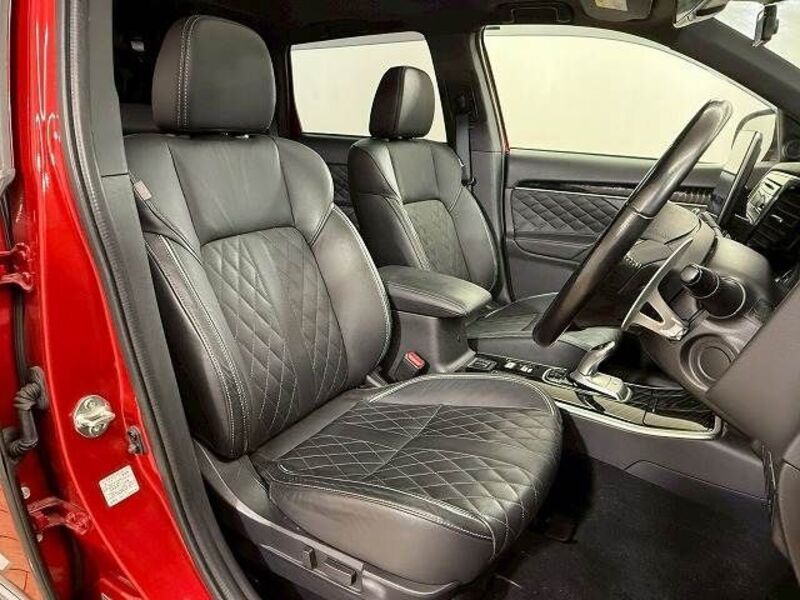 OUTLANDER PHEV