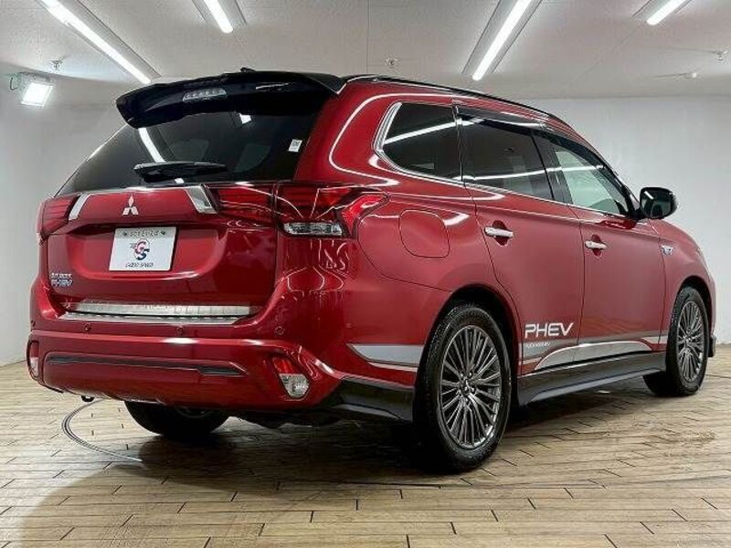 OUTLANDER PHEV
