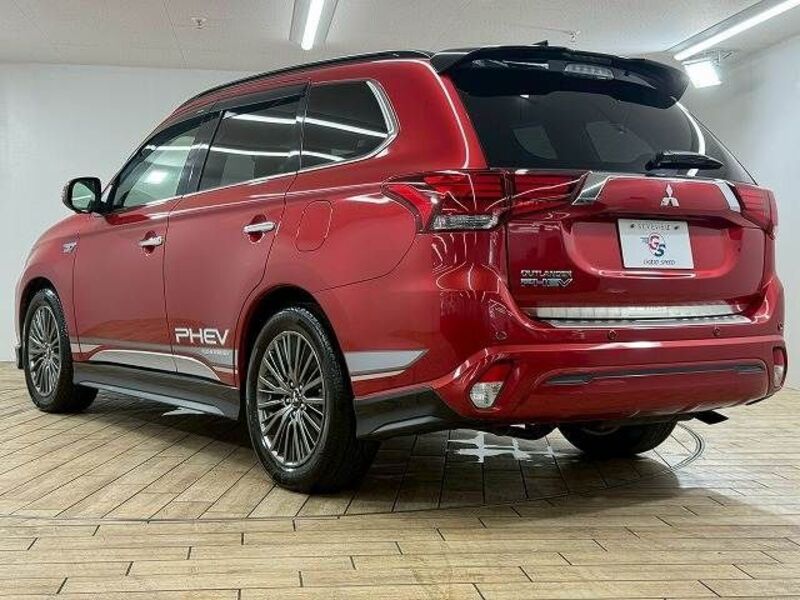 OUTLANDER PHEV