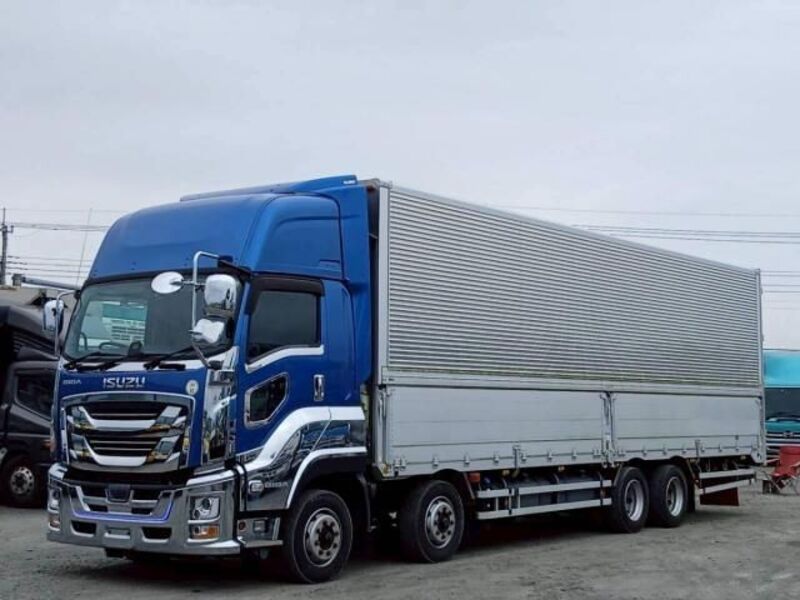 ISUZU GIGA