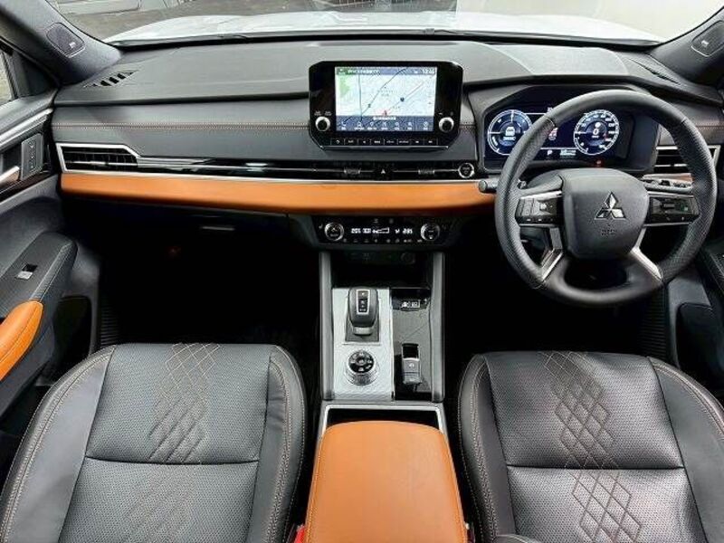 OUTLANDER PHEV