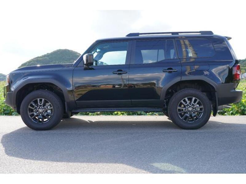 LAND CRUISER 250