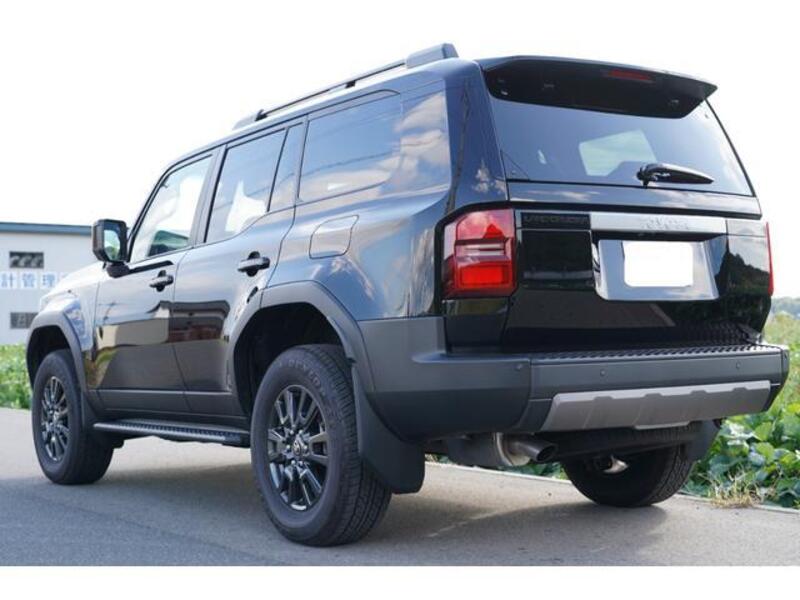 LAND CRUISER 250