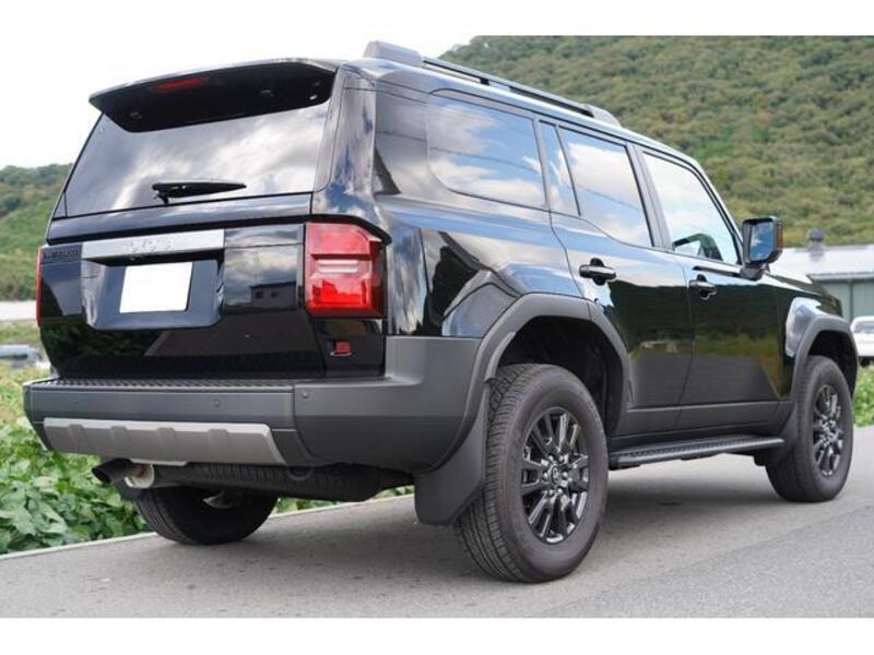 LAND CRUISER 250