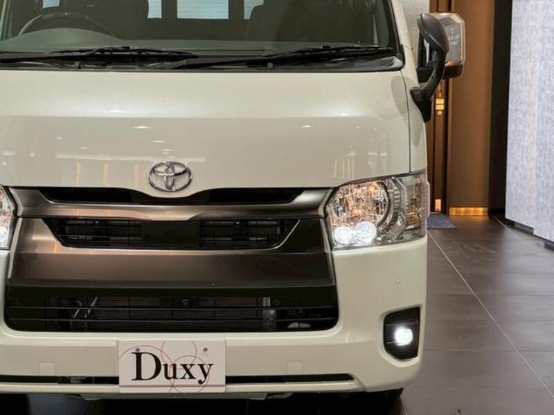 HIACE VAN