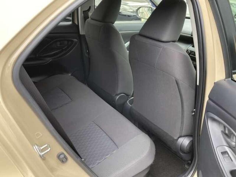 YARIS CROSS