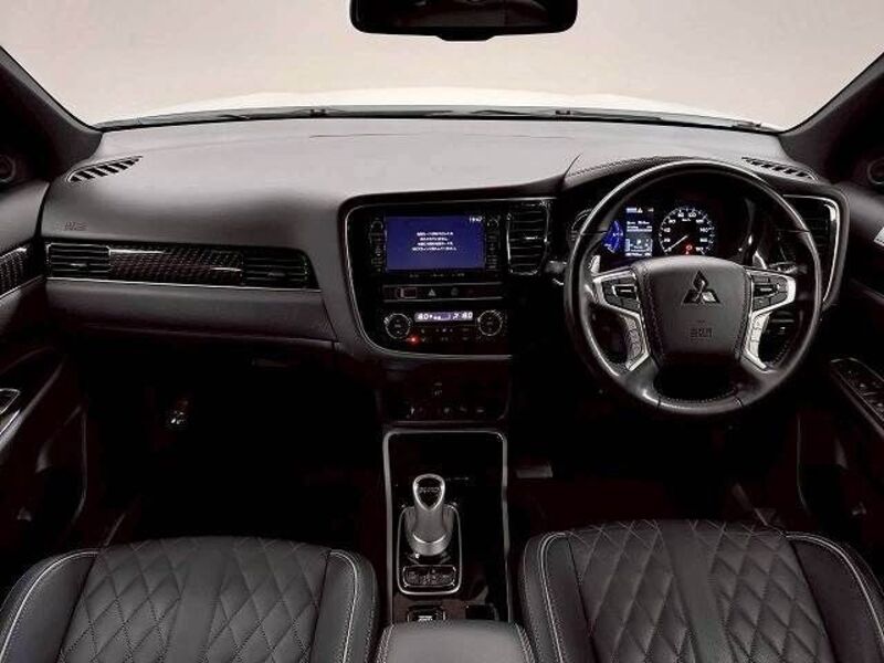 OUTLANDER PHEV